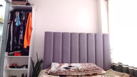 sara_johnson__ online show from 03.21.26