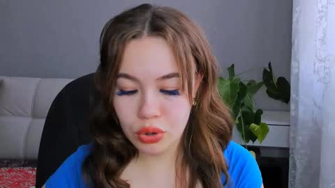 Snapshot of sara_kox chatting on 02.25.25 sara_kox online show from 02.25.25