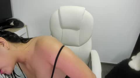 sarah  LIZCANO....... online show from 02.19.25