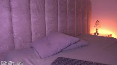 sara_lopee1 online show from 04.22.26