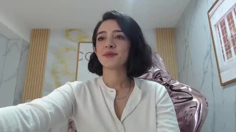 Snapshot of sara_lopez_s chatting on 09.19.25 Sara online show from 09.19.25
