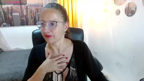 Sara online show from 12.23.24