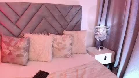 sara_owens7 online show from 03.26.26