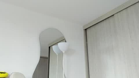 Snapshot of sara_queen9 chatting on 01.27.25 Sara online show from 01.27.25