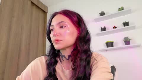 Sara online show from 04.30.26