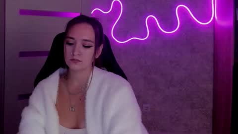 Snapshot of sara_rossse chatting on 10.02.25 Sara online show from 10.02.25