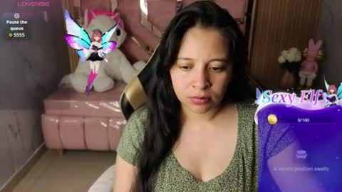Snapshot of sara_tellez_s chatting on 06.23.26 Sara T. online show from 06.23.26