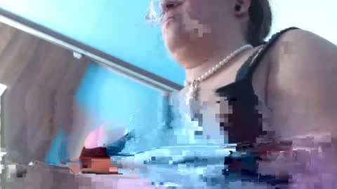 Snapshot of sara_thonson_ chatting on 12.12.24 sara_thonson_ online show from 12.12.24