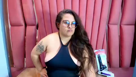 Snapshot of sara_thonson_ chatting on 07.18.26 sara_thonson_ online show from 07.18.26