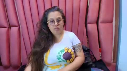 Snapshot of sara_thonson_ chatting on 07.19.26 sara_thonson_ online show from 07.19.26