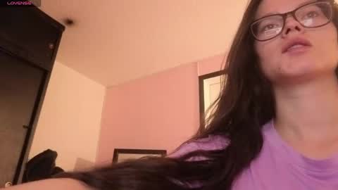 sara_valderrama_ online show from 06.04.26