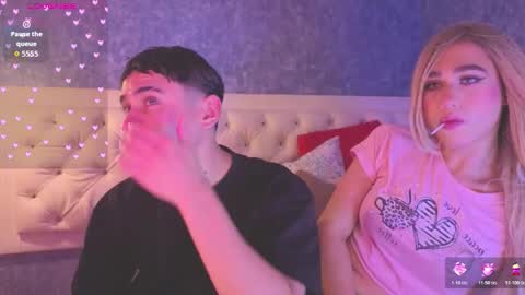 Snapshot of saraah_queen chatting on 10.27.25 Sarah online show from 10.27.25