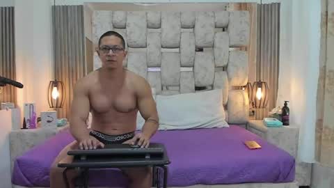 saraANDyoni online show from 12.12.24