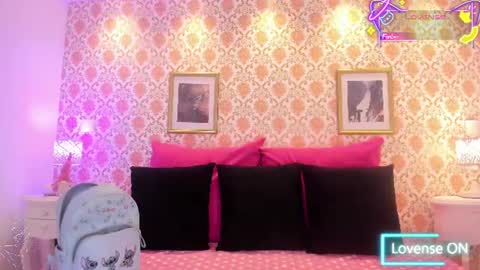 SaraAvila  online show from 06.10.26