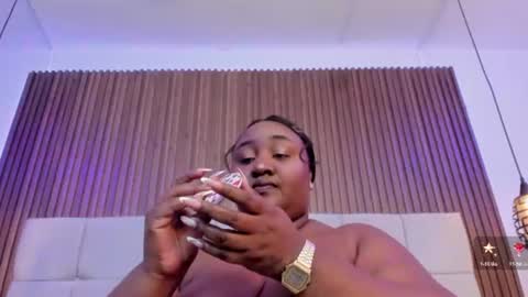Snapshot of saraby_blandon chatting on 06.16.26 online show from 06.16.26