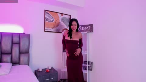 Snapshot of saracorraless chatting on 02.22.25 Sara Everyday From 1430 to 2130 Col Time online show from 02.22.25