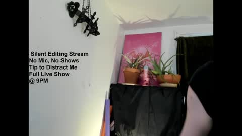 Sara Desire online show from 02.08.25