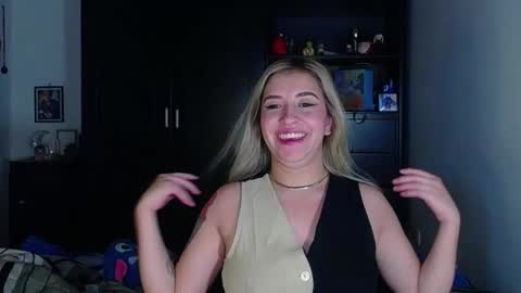 Snapshot of saradiazxxx chatting on 03.09.26 saradiazxxx online show from 03.09.26