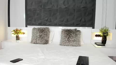  Sara Gomez  online show from 10.23.25