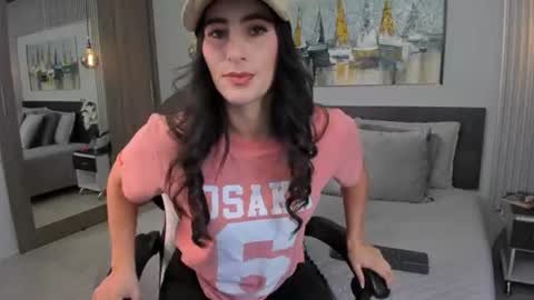  Sara Gomez  online show from 06.17.26