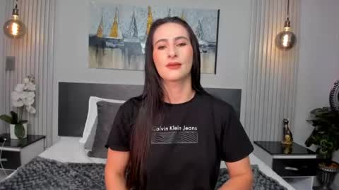 Snapshot of saragomez_1 chatting on 07.09.26 Sara Gomez online show from 07.09.26