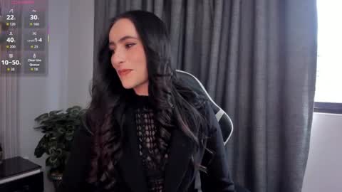 Snapshot of saragomez_1 chatting on 07.18.26 Sara Gomez online show from 07.18.26