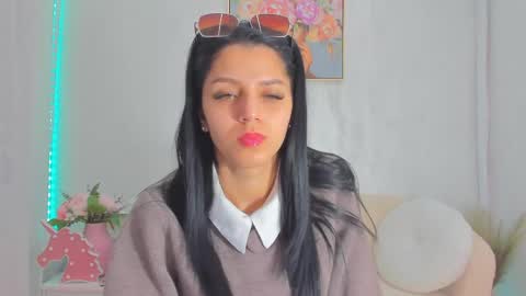 Sara online show from 04.25.26
