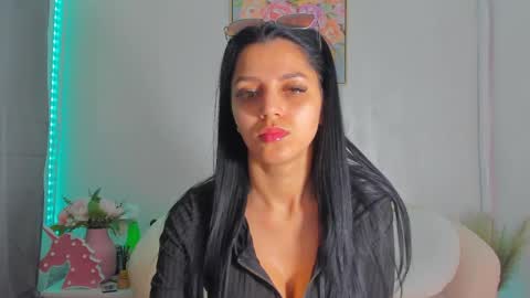 Sara online show from 04.27.26