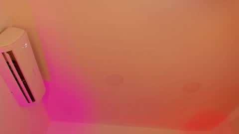 Snapshot of sarah_bonneth chatting on 02.22.26 Sarah Bonneth online show from 02.22.26