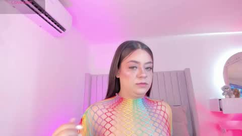 Snapshot of sarah_bonneth chatting on 02.23.26 Sarah Bonneth online show from 02.23.26