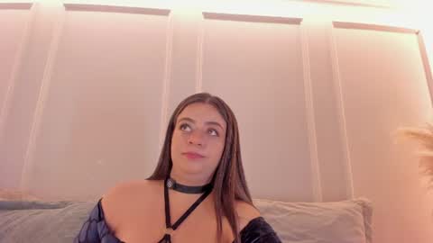 Snapshot of sarah_bonneth chatting on 07.13.26 Sarah Bonneth online show from 07.13.26