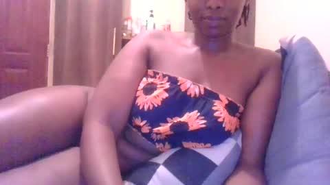 Snapshot of sarah_haggai chatting on 07.18.26 sarah_haggai online show from 07.18.26