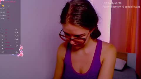 Snapshot of sarah_hs chatting on 07.14.26 Sarah online show from 07.14.26