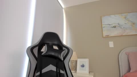 Snapshot of sarah_vegaa chatting on 12.13.24 sarahI miss you guys online show from 12.13.24