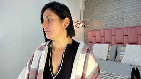 Sarah Deyvis online show from 02.08.25