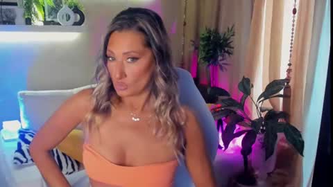 Divine Sarah NONUDE model online show from 06.26.26