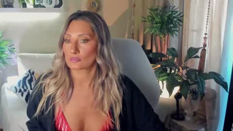 Divine Sarah NONUDE model online show from 07.20.26