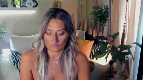 Divine Sarah NONUDE model online show from 08.08.26
