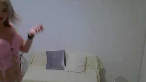 Snapshot of sarahphelps chatting on 11.18.25 sarahphelps online show from 11.18.25