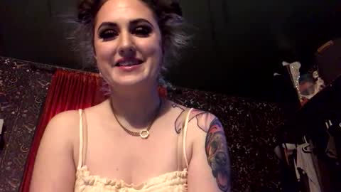 sarahsweetie17 online show from 10.23.25