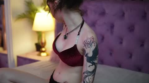 Snapshot of saraiangel chatting on 04.30.26 Sarai online show from 04.30.26
