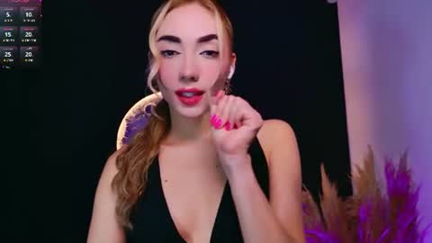 Sara jones   online show from 06.13.26