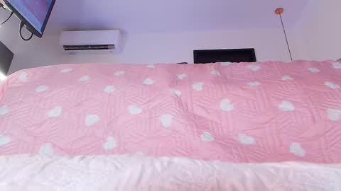 Sara  online show from 11.14.25