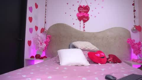 Snapshot of sarak_ chatting on 02.15.26 Sara online show from 02.15.26