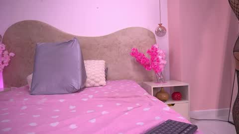 Snapshot of sarak_ chatting on 02.23.26 Sara online show from 02.23.26