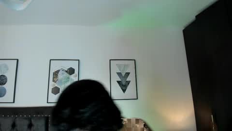 Snapshot of sarakush chatting on 04.06.26 Sara online show from 04.06.26