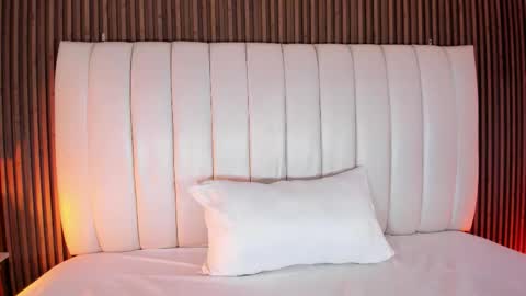 Snapshot of sarariley_ chatting on 03.14.26 Sara online show from 03.14.26