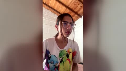 sarasaenz999 online show from 03.25.26