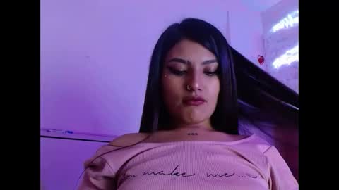 sarastonesx online show from 03.10.25