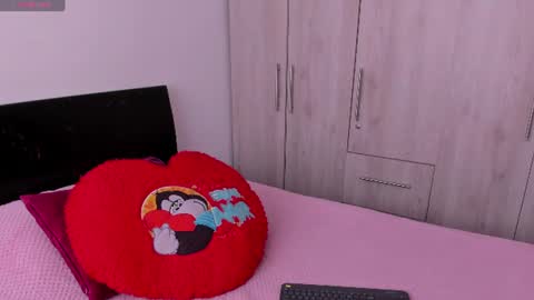Sara   online show from 06.10.26